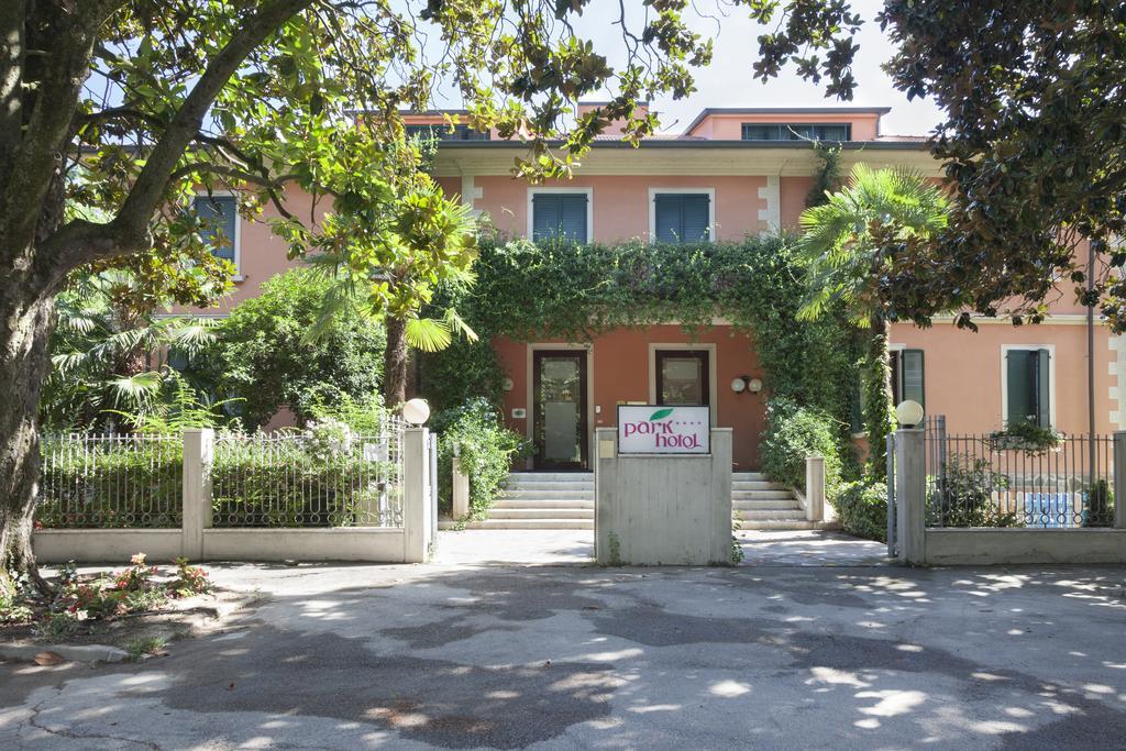 Park Le Magnolie Hotel 4*
